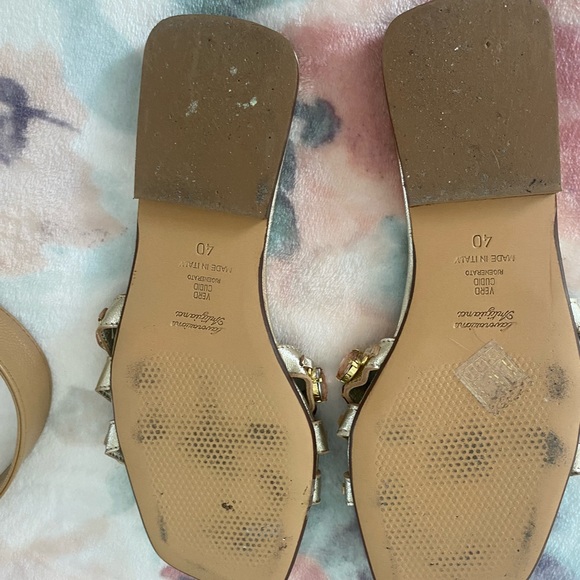 Gold leather jeweled slides - Picture 3 of 4
